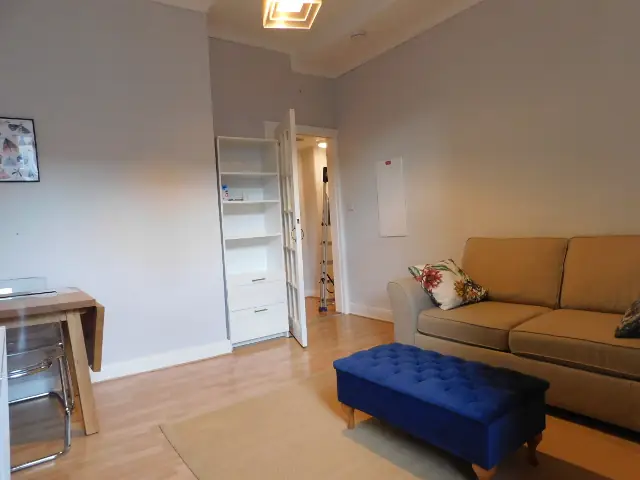 Flat Springwell Place in City of Edinburgh