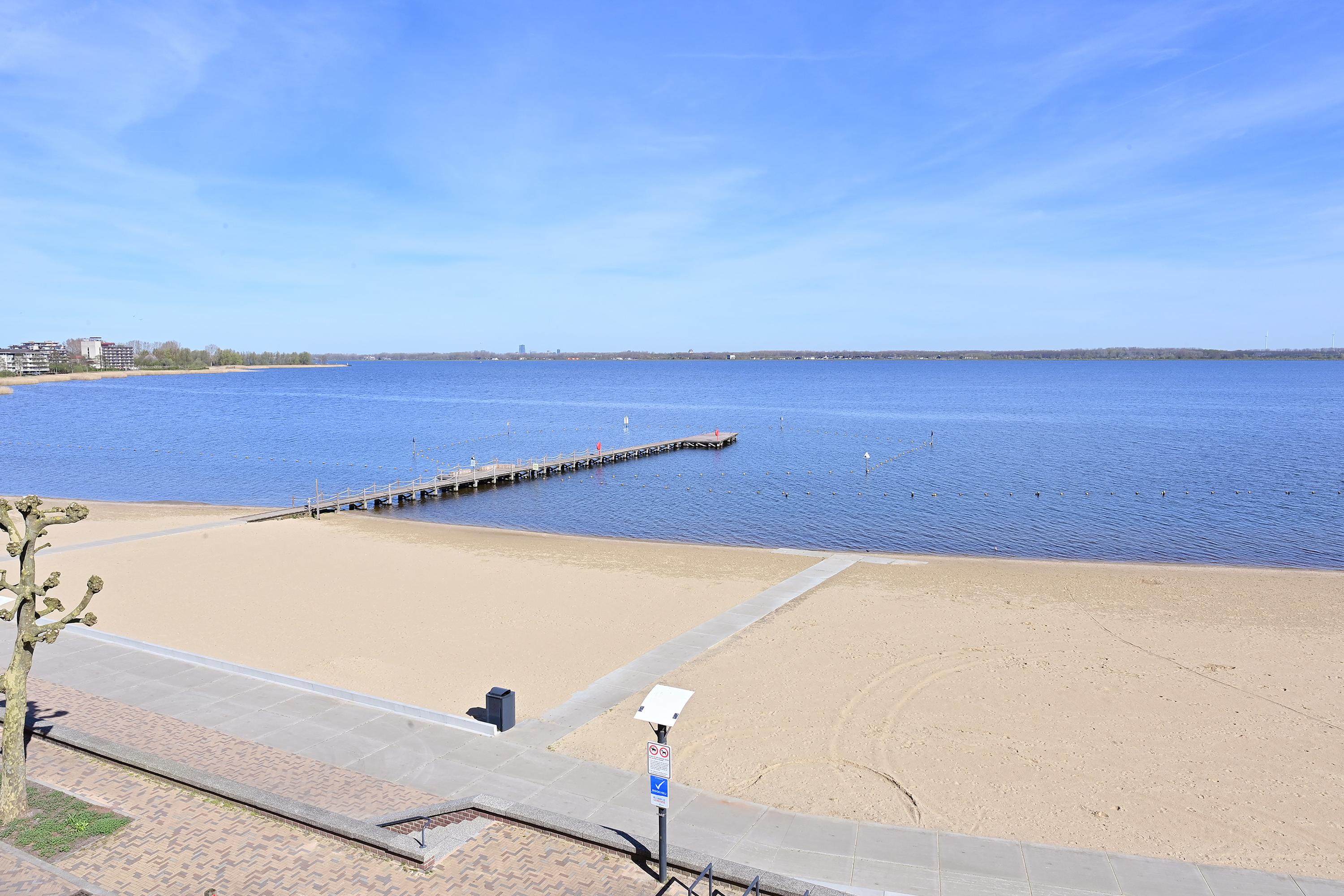 Appartement te koop: Zomerkade 258, Huizen