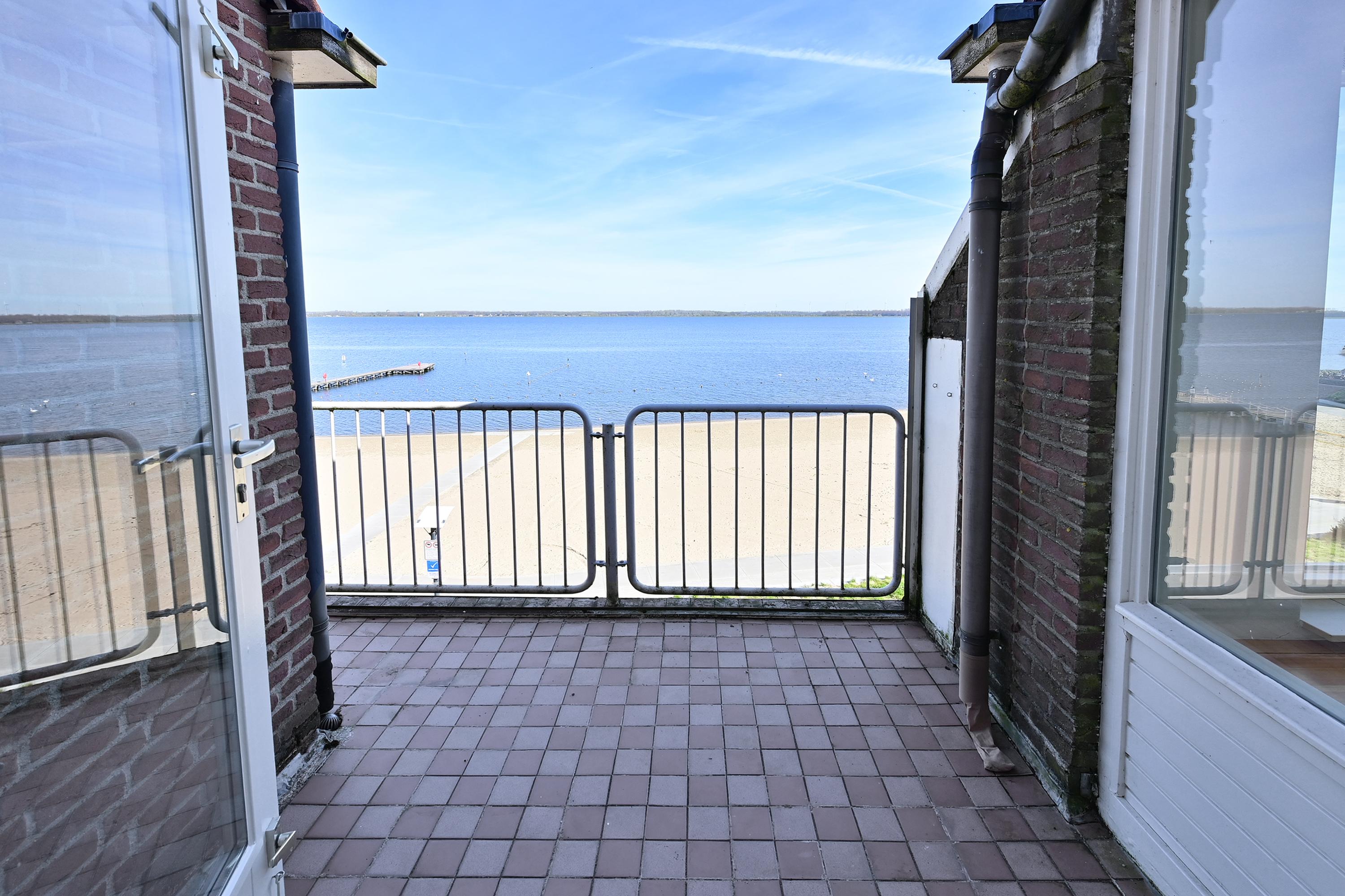 Appartement te koop: Zomerkade 258, Huizen