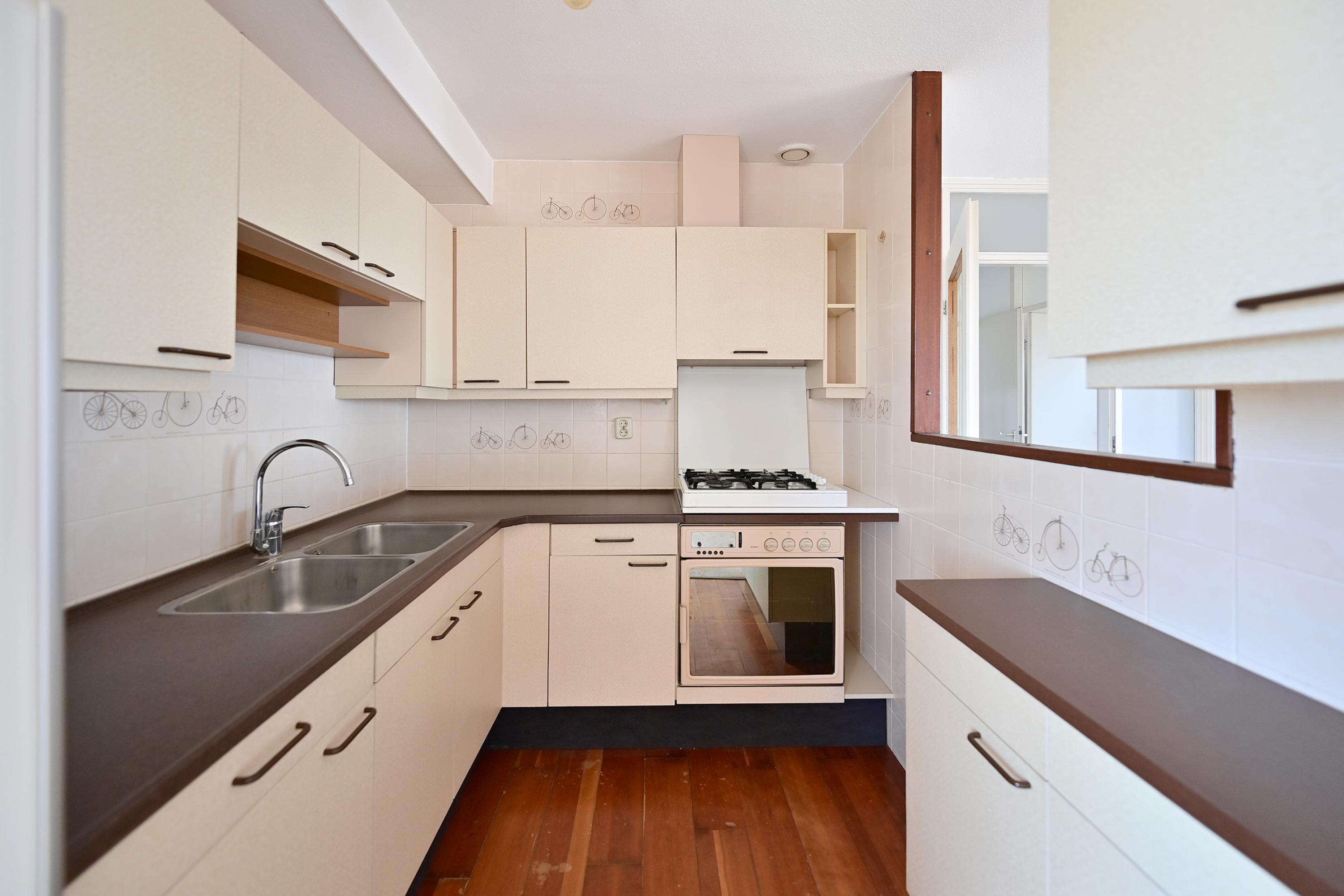 Appartement te koop: Zomerkade 258, Huizen