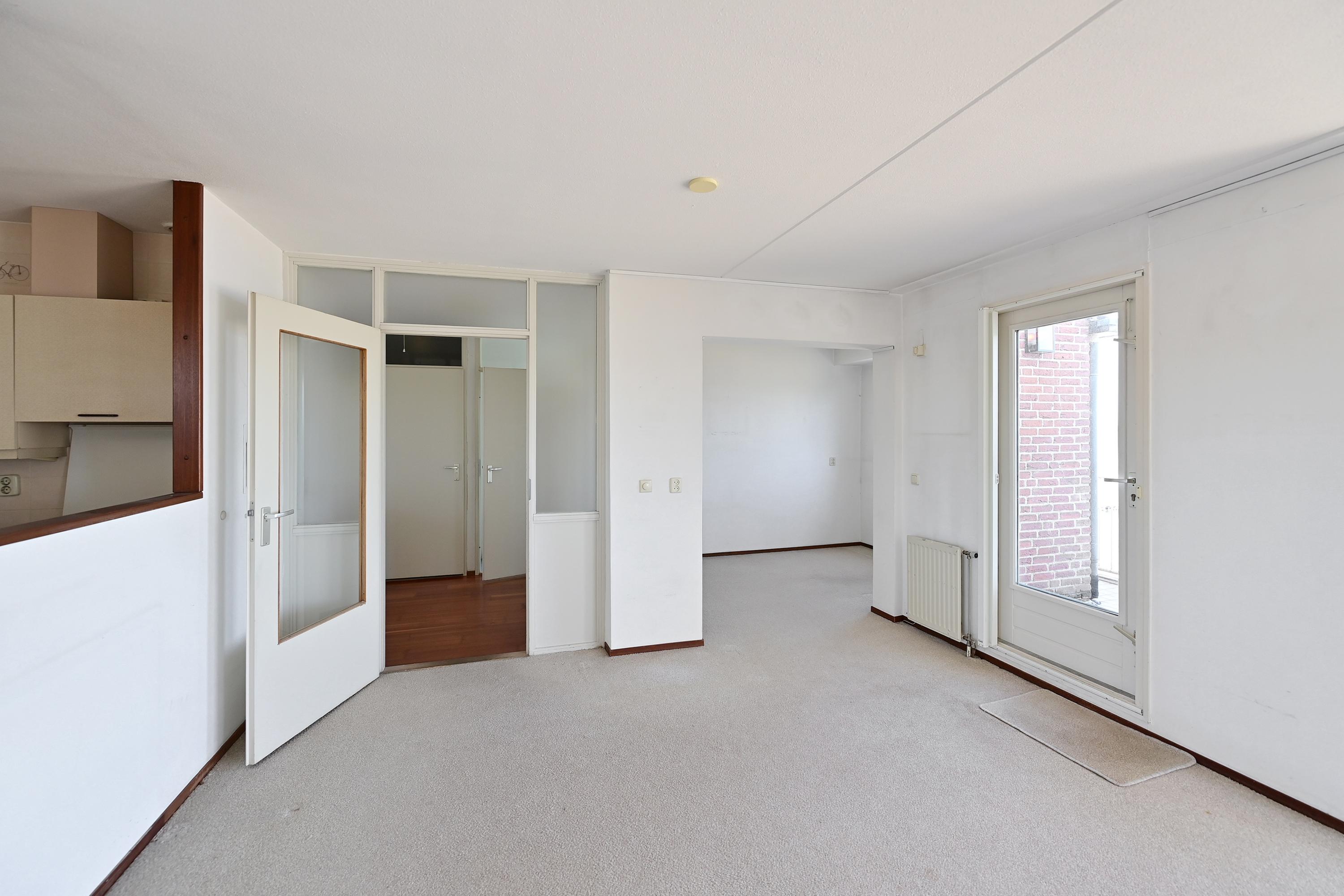 Appartement te koop: Zomerkade 258, Huizen