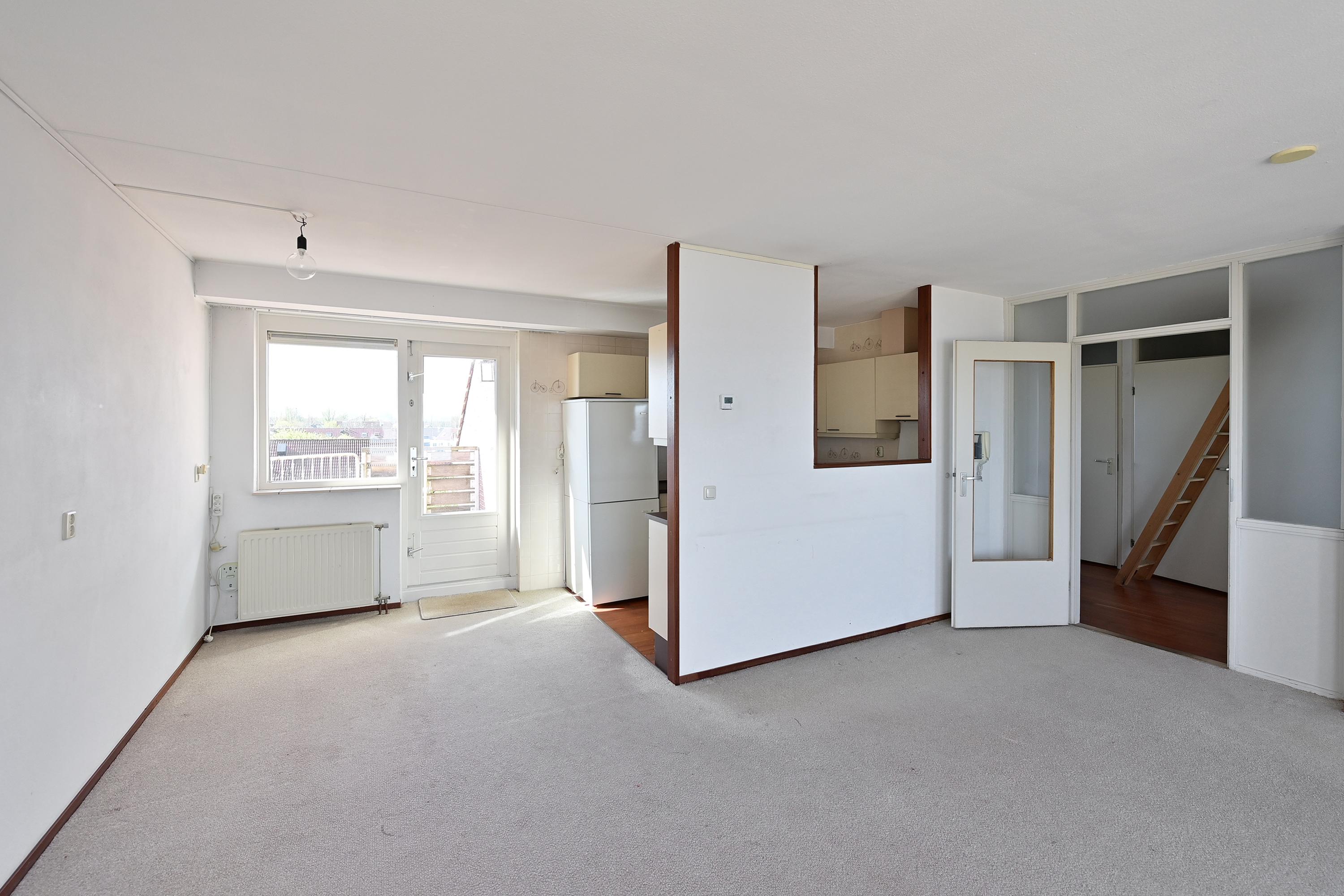 Appartement te koop: Zomerkade 258, Huizen