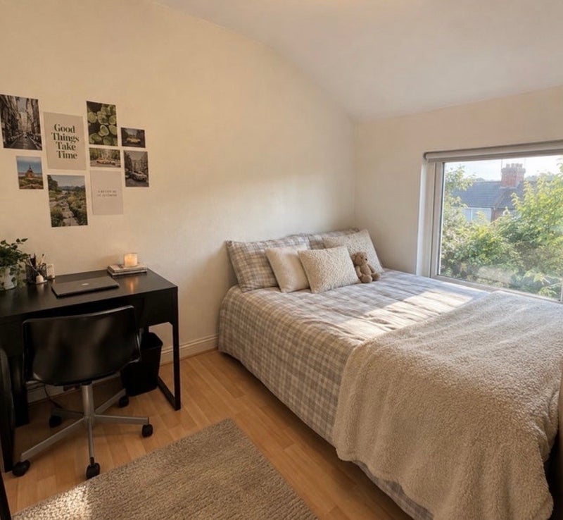 Room Robert Street in Cardiff