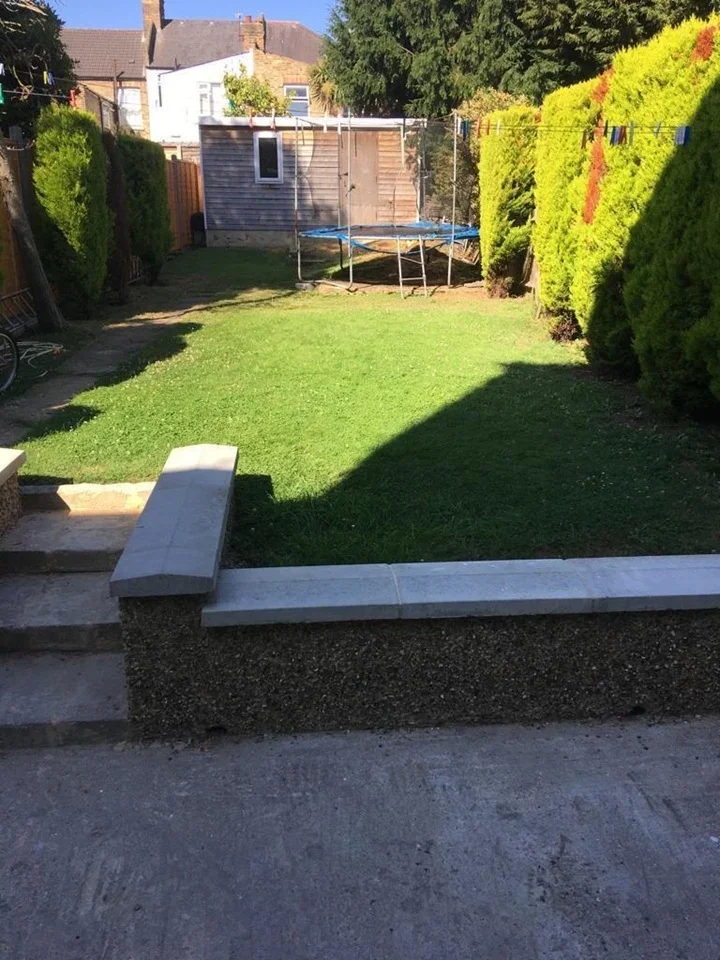 Room Como Road in Greater London