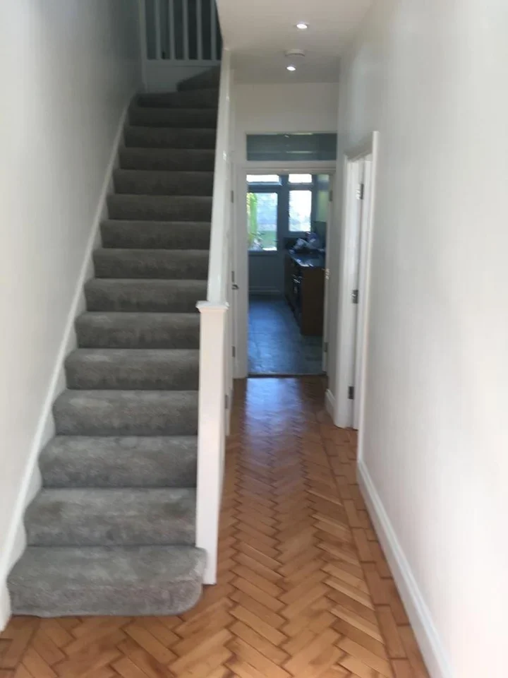 Room Como Road in Greater London