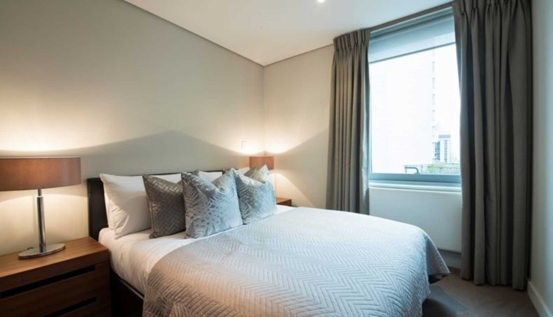 Flat Merchant Square in City of Westminster