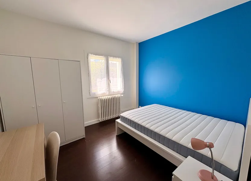 Room Rue d'Hérouville in Caen