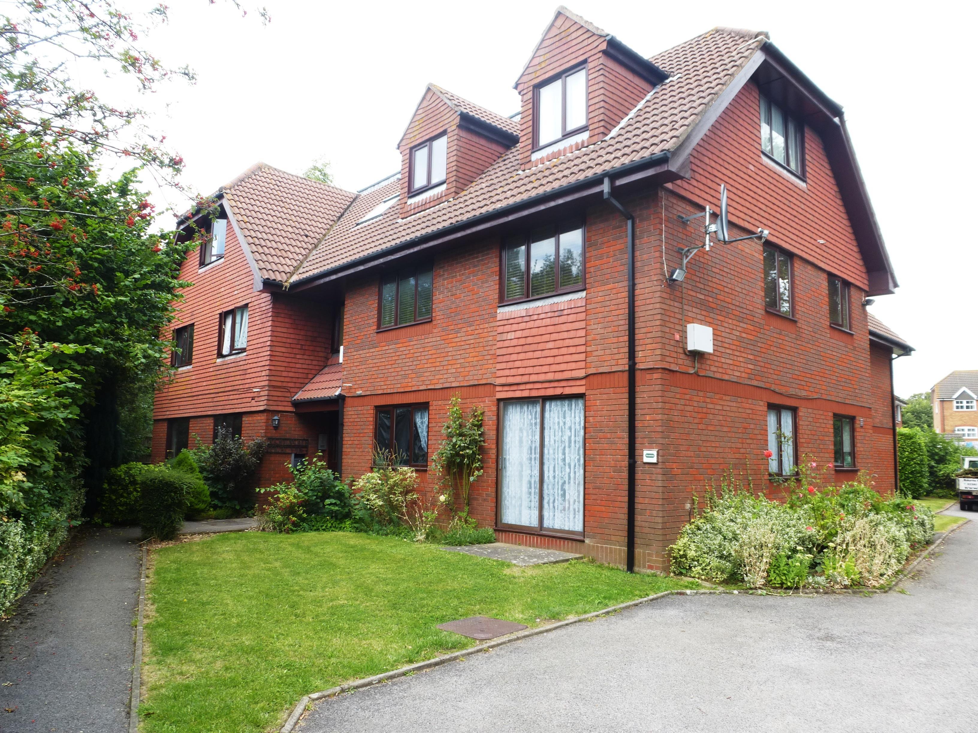 Flat Aldermoor Road in Southampton
