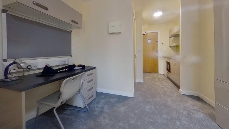 Flat Avalon Court in Nottingham