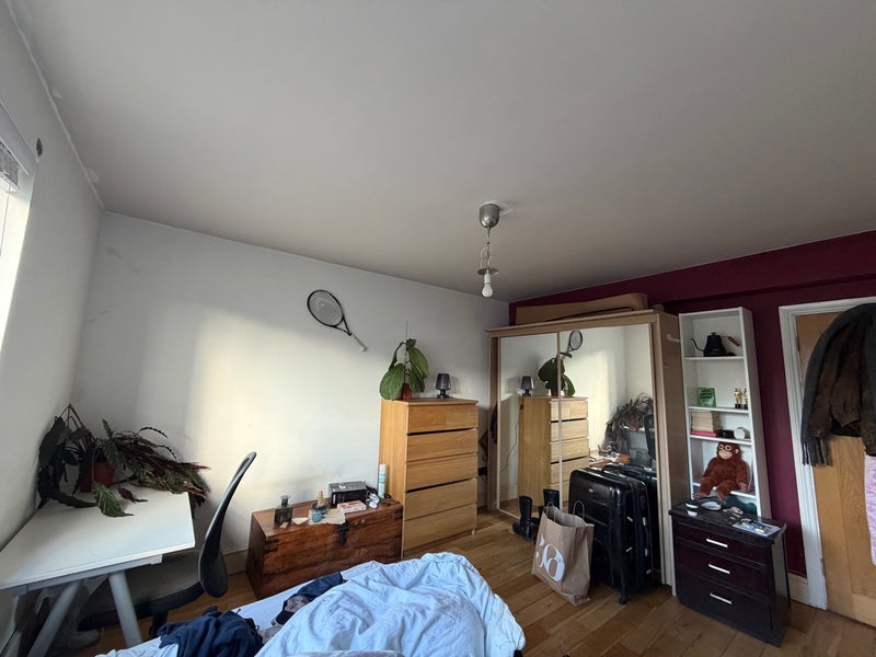 Room Augustus Street in Greater London