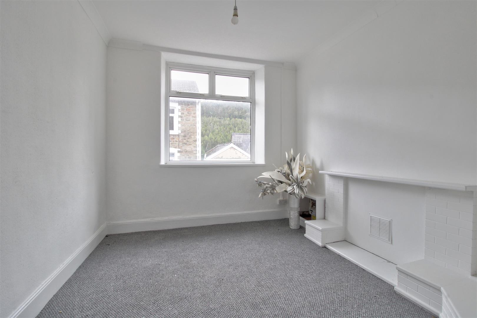House Queen Street in Abertillery