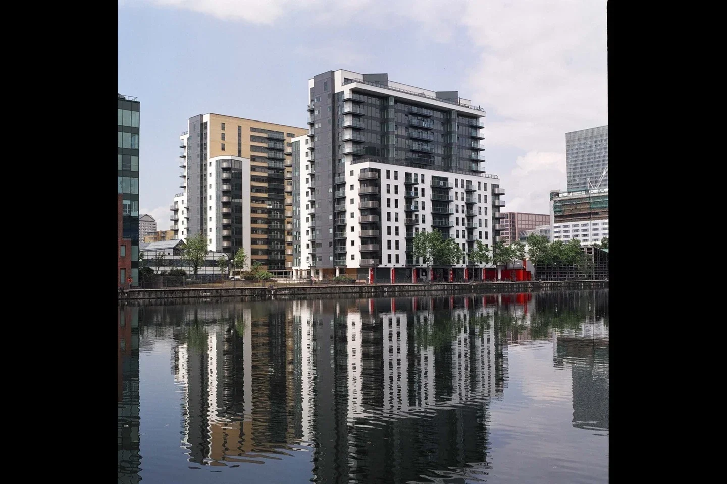 Flat Millharbour in Greater London
