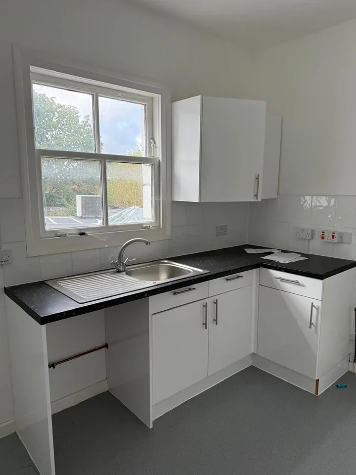 Flat Naval Walk in Greater London