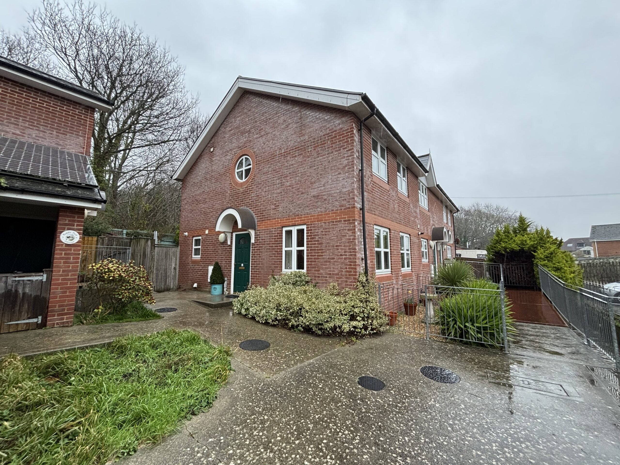 House School Green Road in Easton