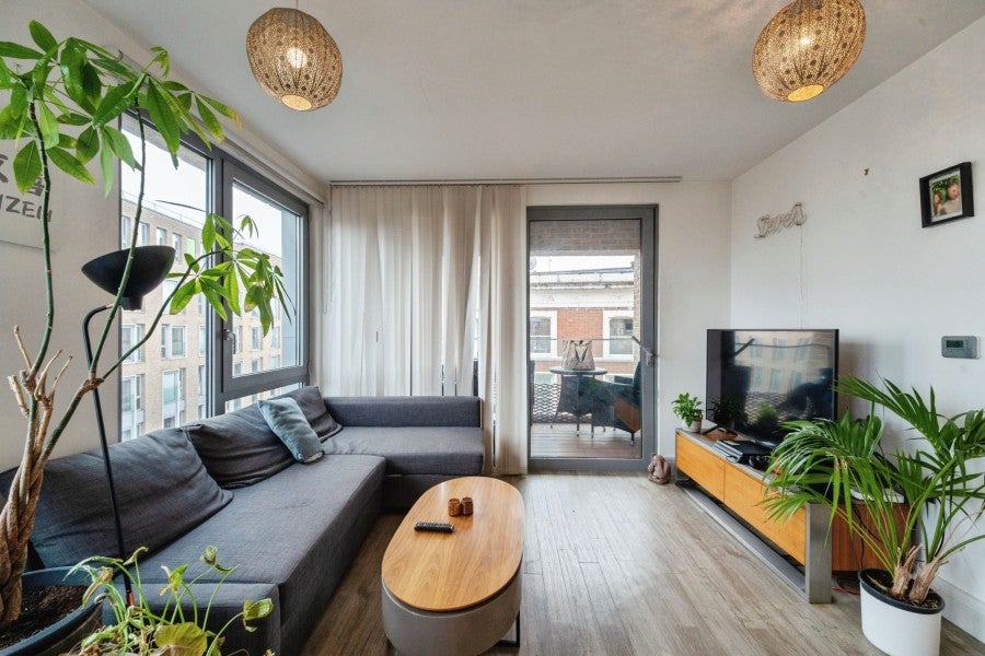 Flat Burder Close in Greater London