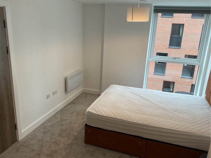 Room Centenary Square in Leeds