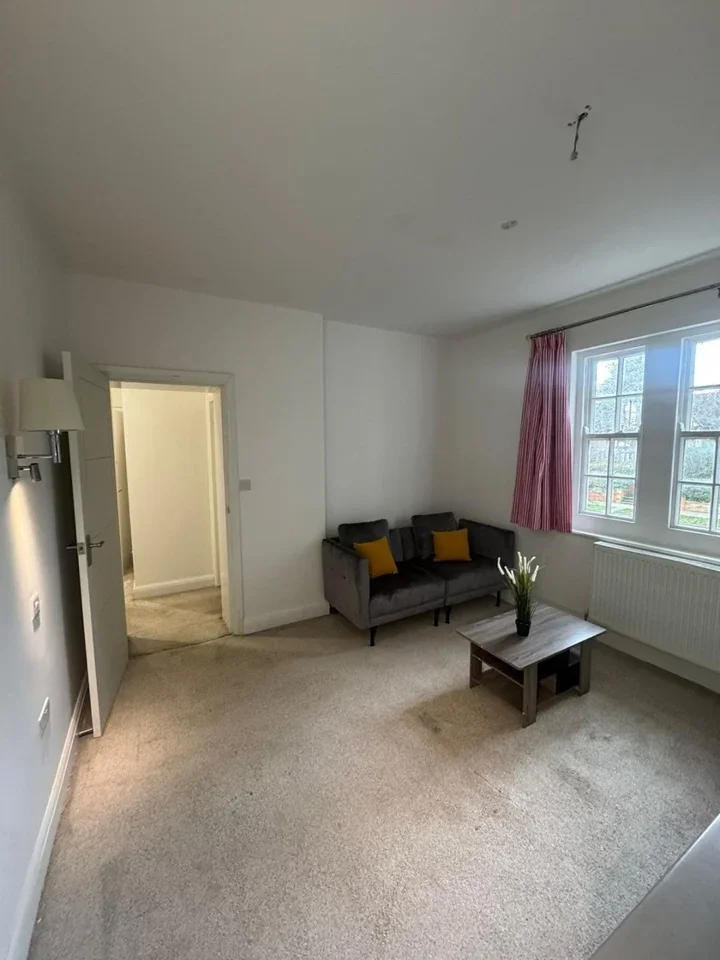Flat The Bishops Avenue in Greater London