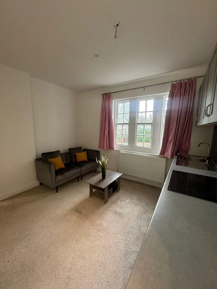 Flat The Bishops Avenue in Greater London