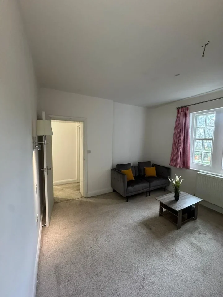 Flat The Bishops Avenue in Greater London