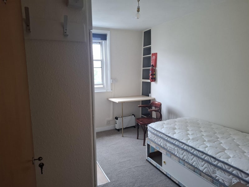 Room Cambridge Street in City of Westminster