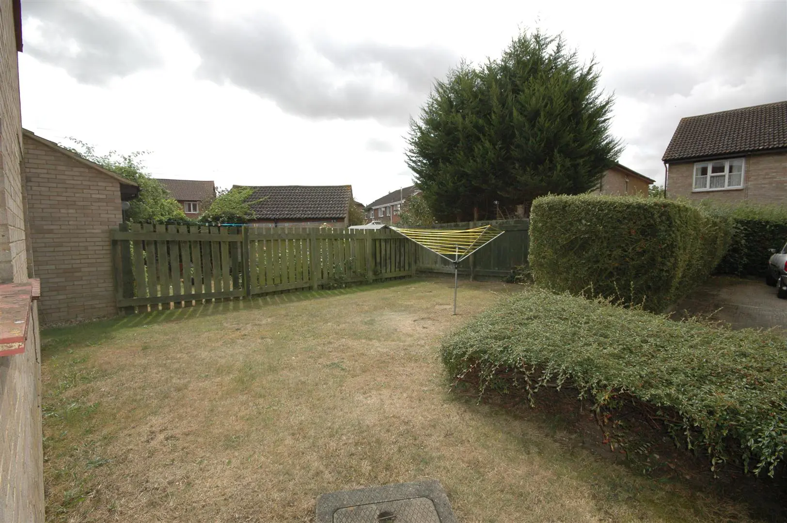 Flat Langdale in Ashford