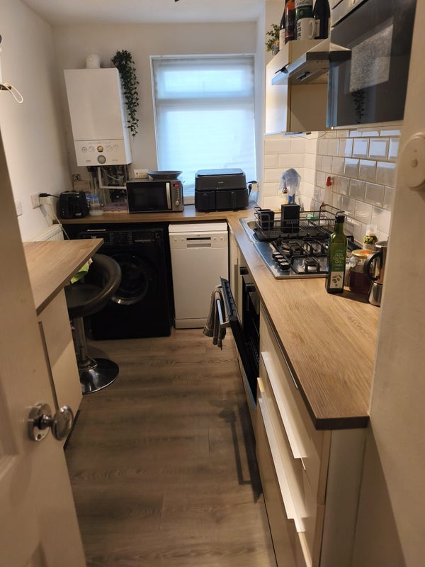 Room Bledlow Close in Greater London