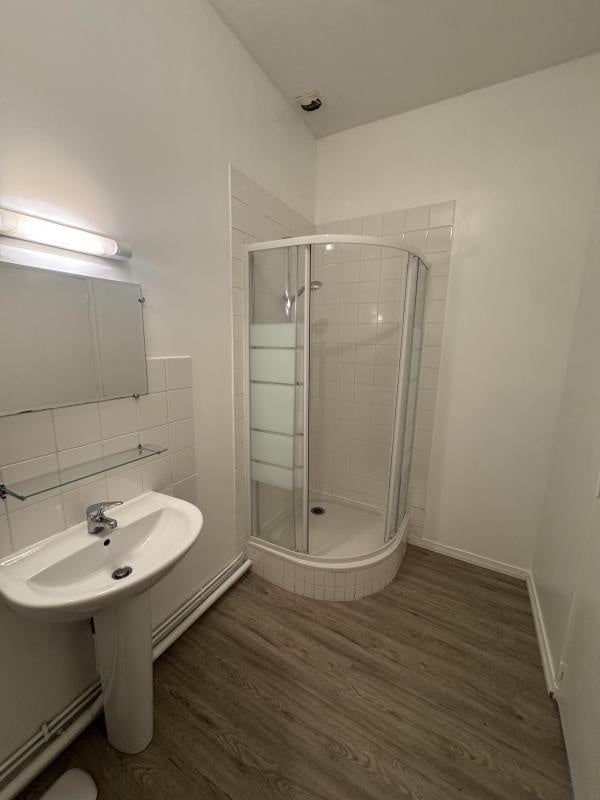 Room Rue Saint-Maurille in Angers