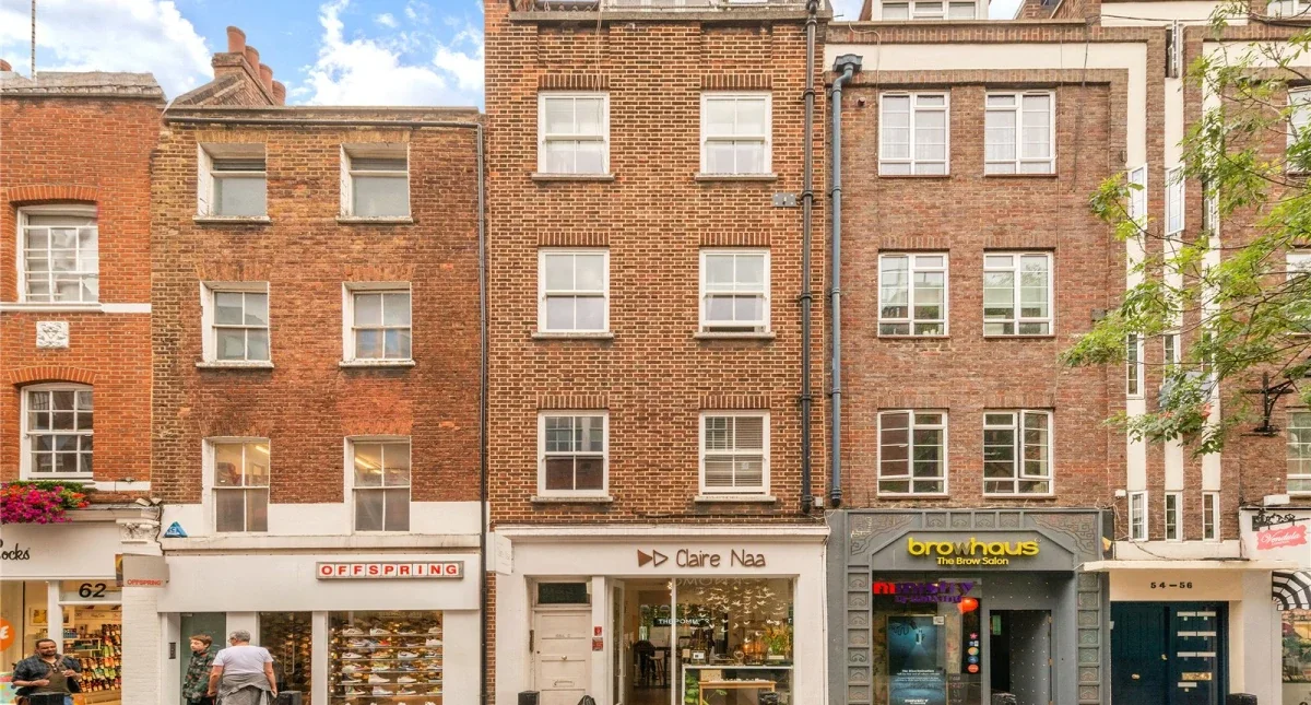 Flat Neal Street in Greater London