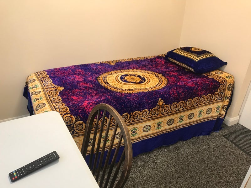 Room Morden Road in Greater London