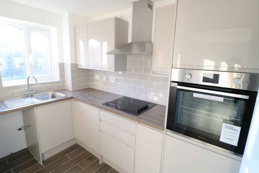 Flat Princes Avenue in Greater London