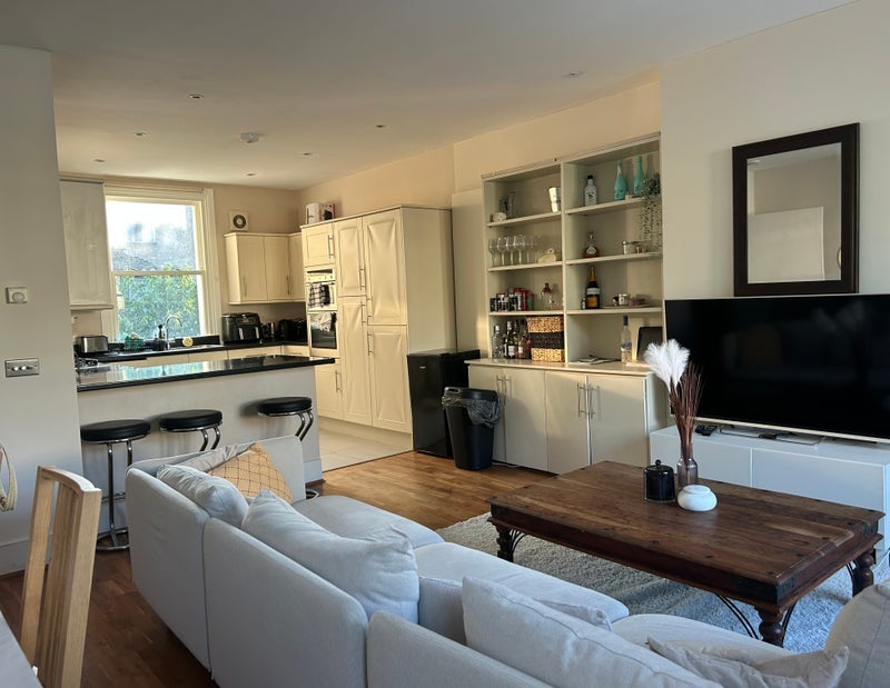 Room Kempsford Gardens in Greater London