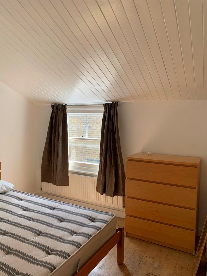 Flat Briarwood Road in Greater London