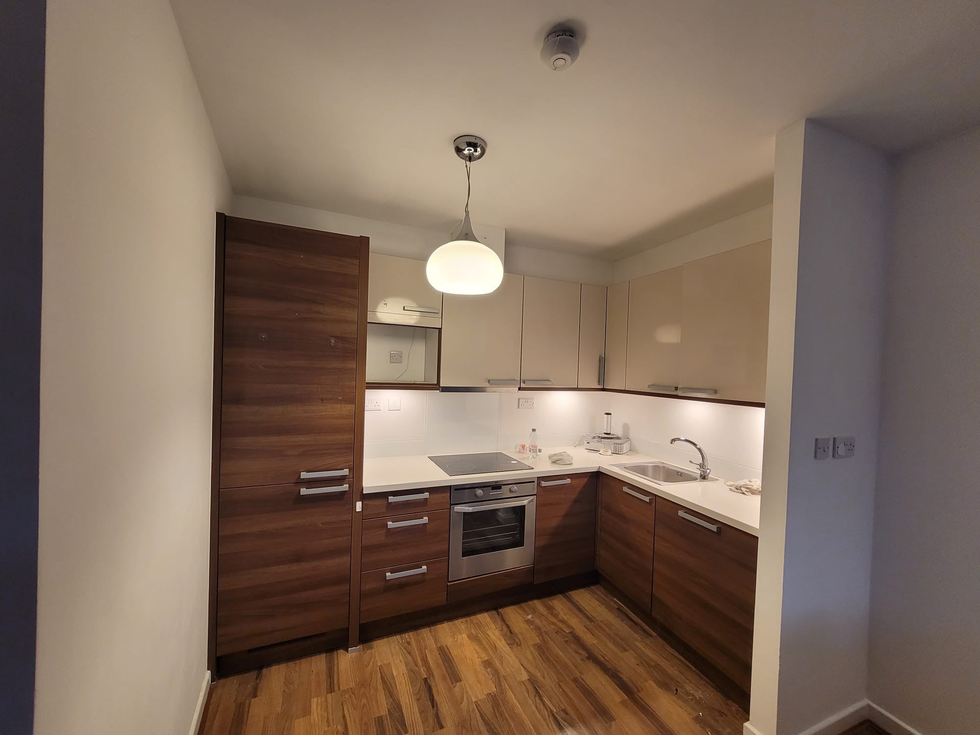 Flat Copenhagen Place in Greater London