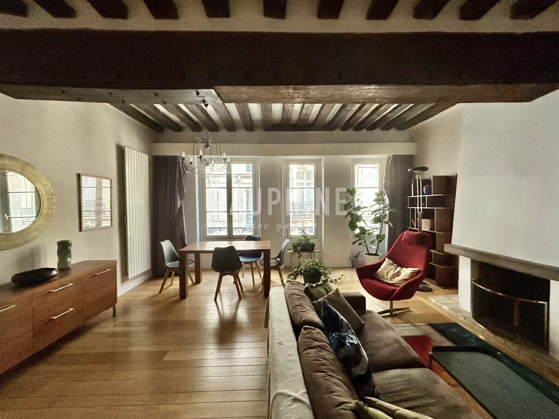 Flat Rue Garancière in Paris