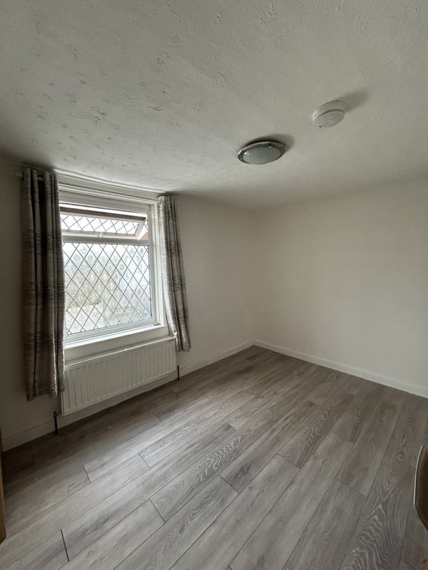 Flat Childer Road in Mid Suffolk