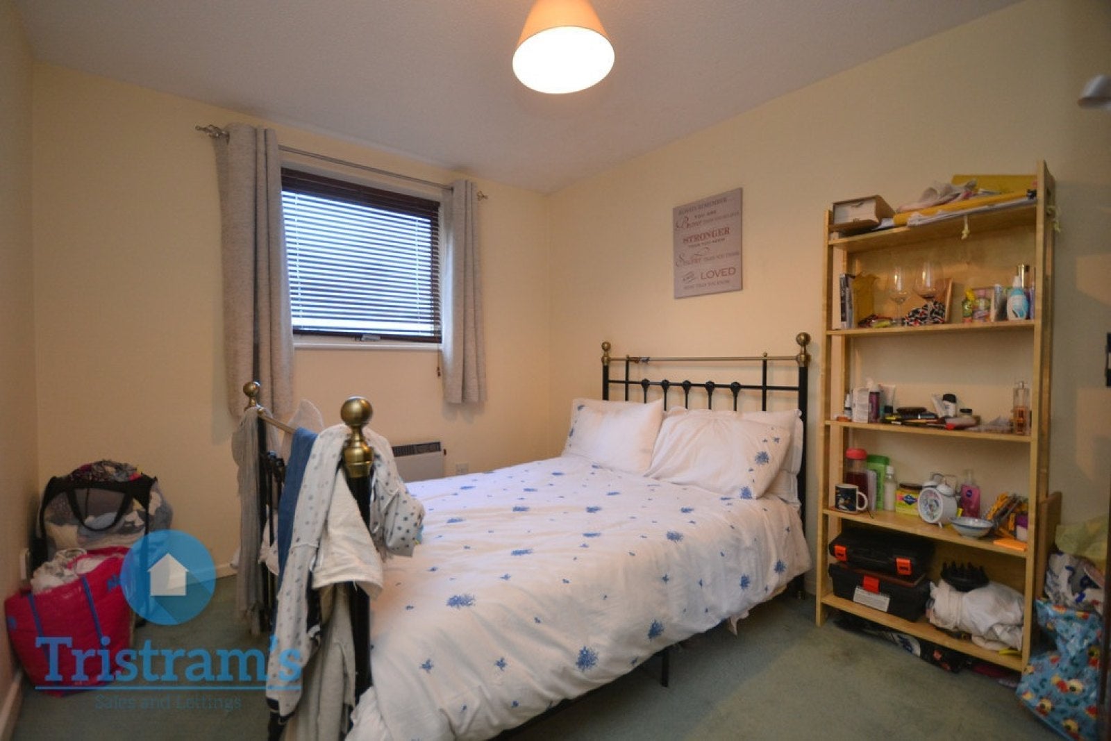 Room Tonnelier Road in Nottingham