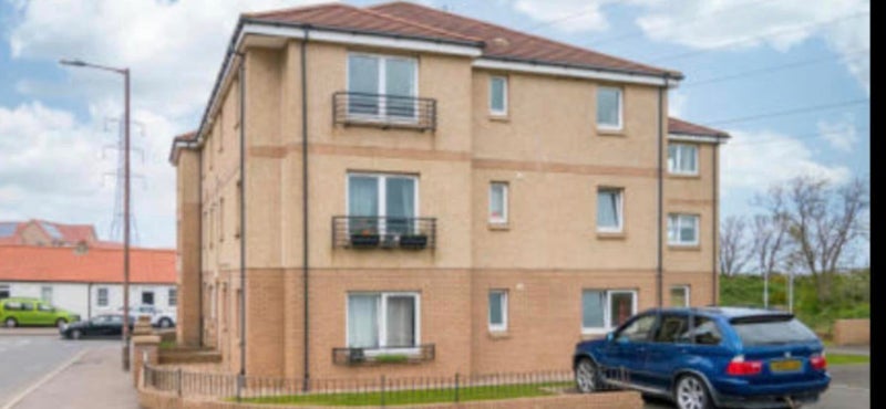 Room Whitehill Street in Musselburgh