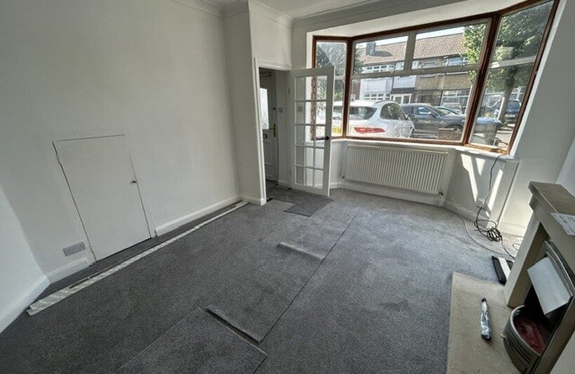House Larmans Road in Greater London