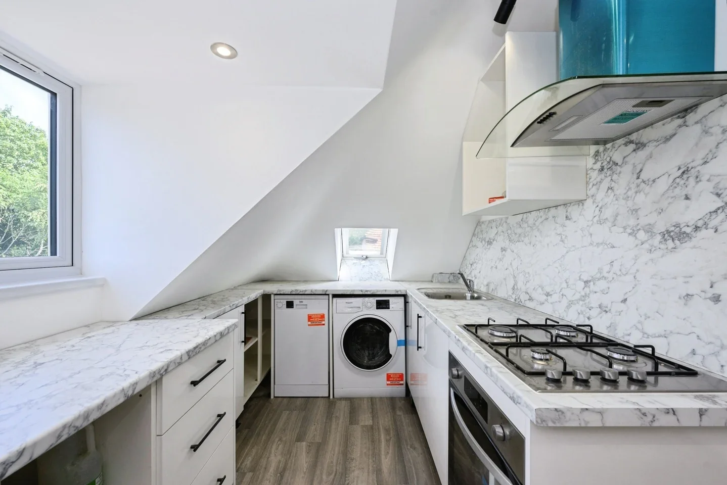 Flat Windmill Lane in Epsom and Ewell
