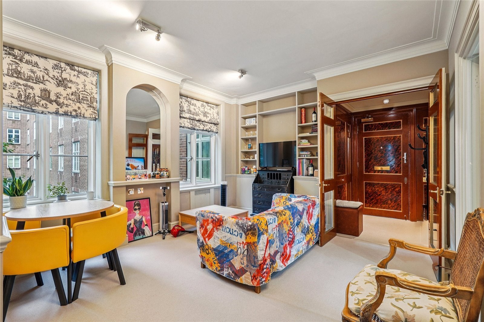 Flat Chesterfield Gardens in City of Westminster