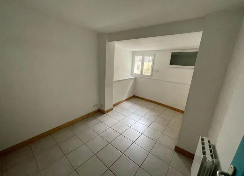 Flat Rue de la Vigna in Meyrannes