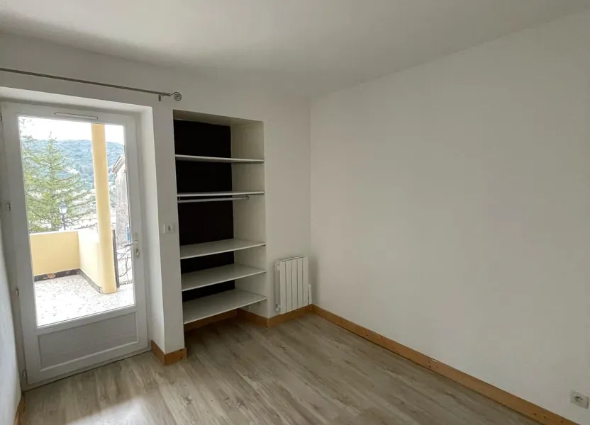 Flat Rue de la Vigna in Meyrannes