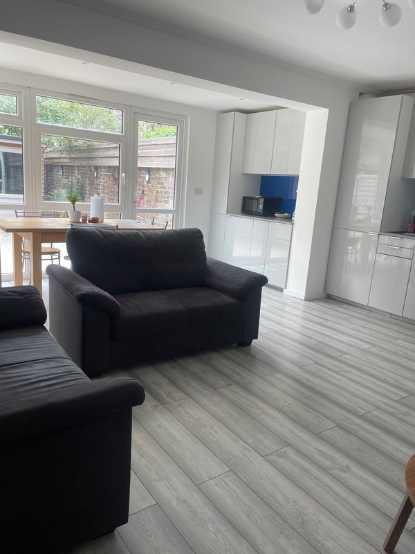Room Clarence Lane in Greater London