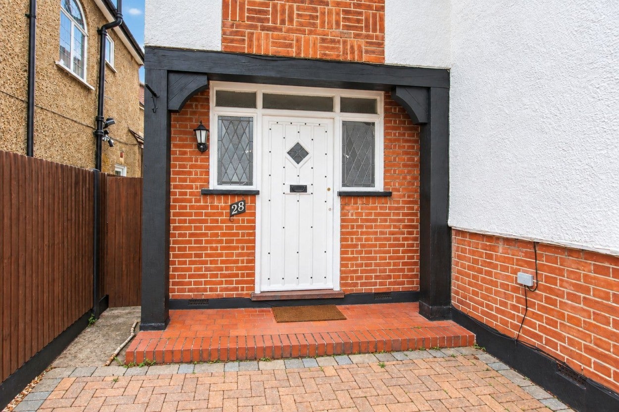 House Harcourt Road in Greater London