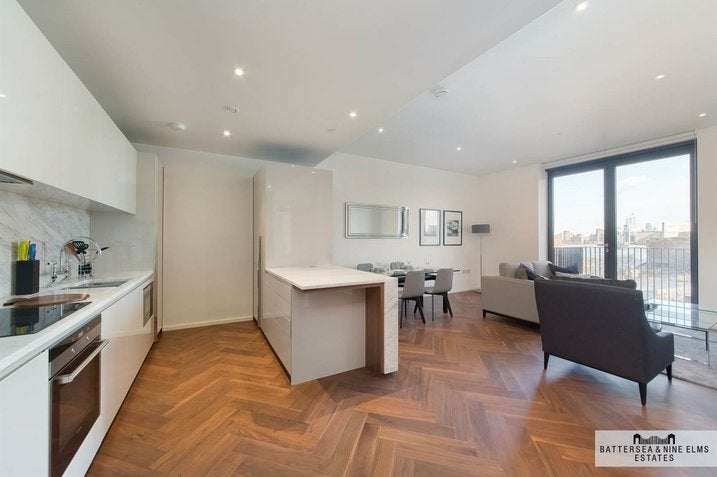 Flat New Union Square in Greater London