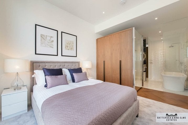 Flat New Union Square in Greater London