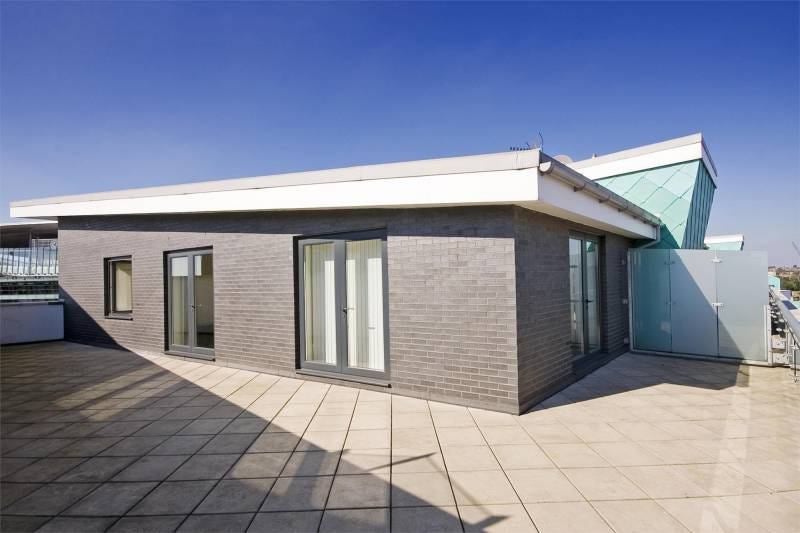 Flat Drayton Park in Greater London