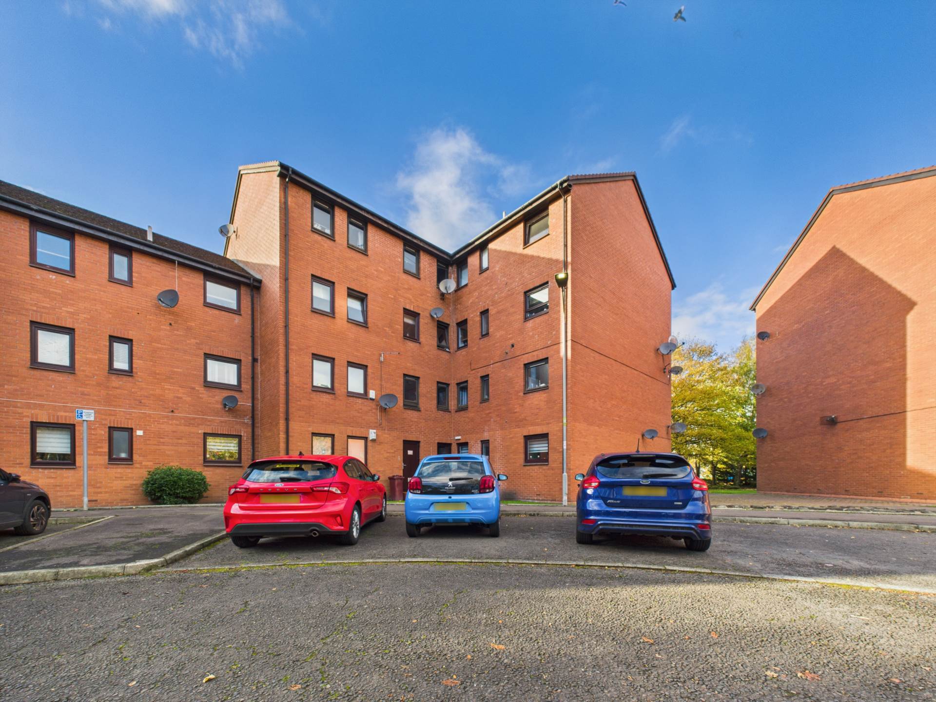 Flat Burnhill Street in Rutherglen