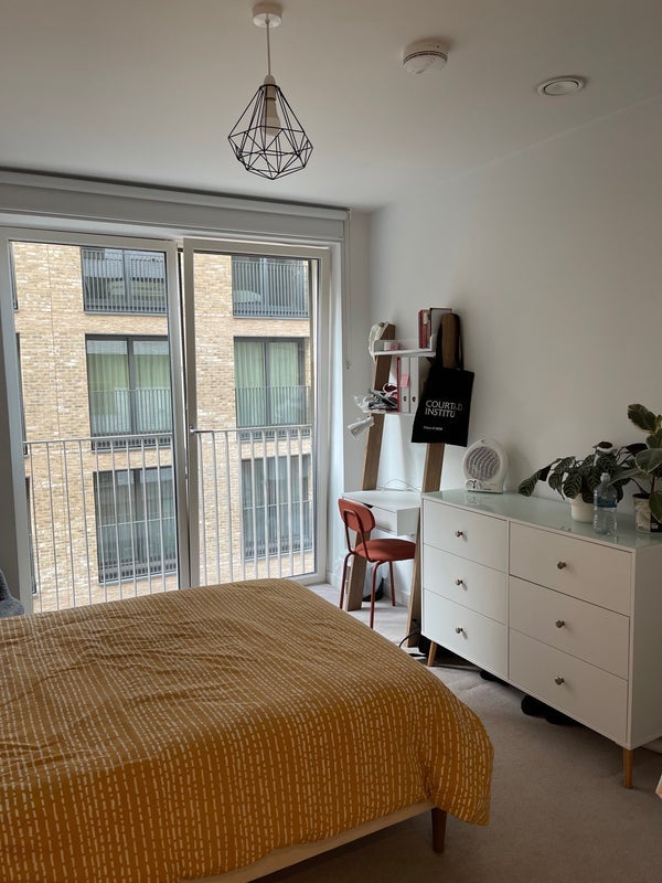 Room Gough Street in Greater London