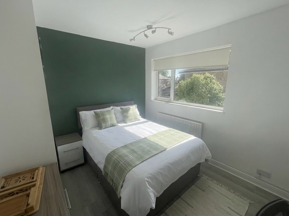 Room Fletcher Road in Nottingham
